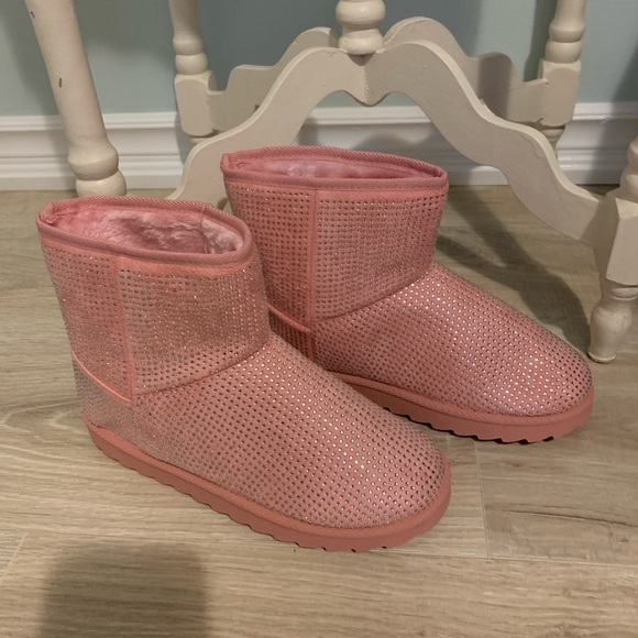 💖New Glitter Rhinestone Cozy Ankle Boots Baby Pink Statement💖 - Picture 1 of 13